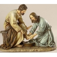 Jesus Washing Feet Statue 6.5"